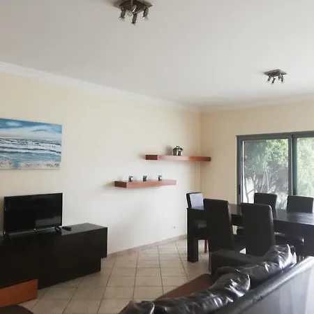 Casa Da Lota بيت للعطل *