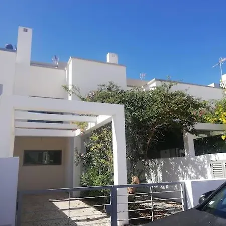 Casa Da Lota بيت للعطل *